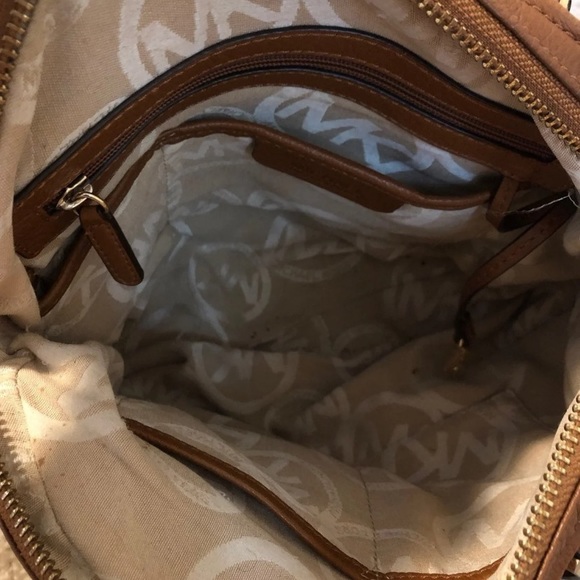 Michael Kors purse - Picture 5 of 5